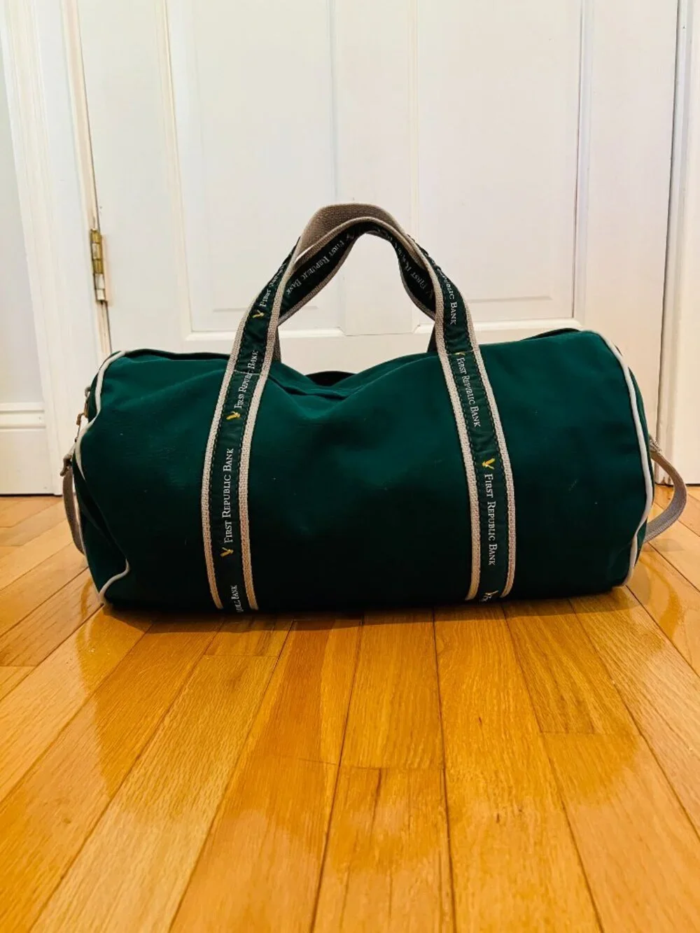 First Republic Bank Banker Duffle Bag Gym Bag NEW
